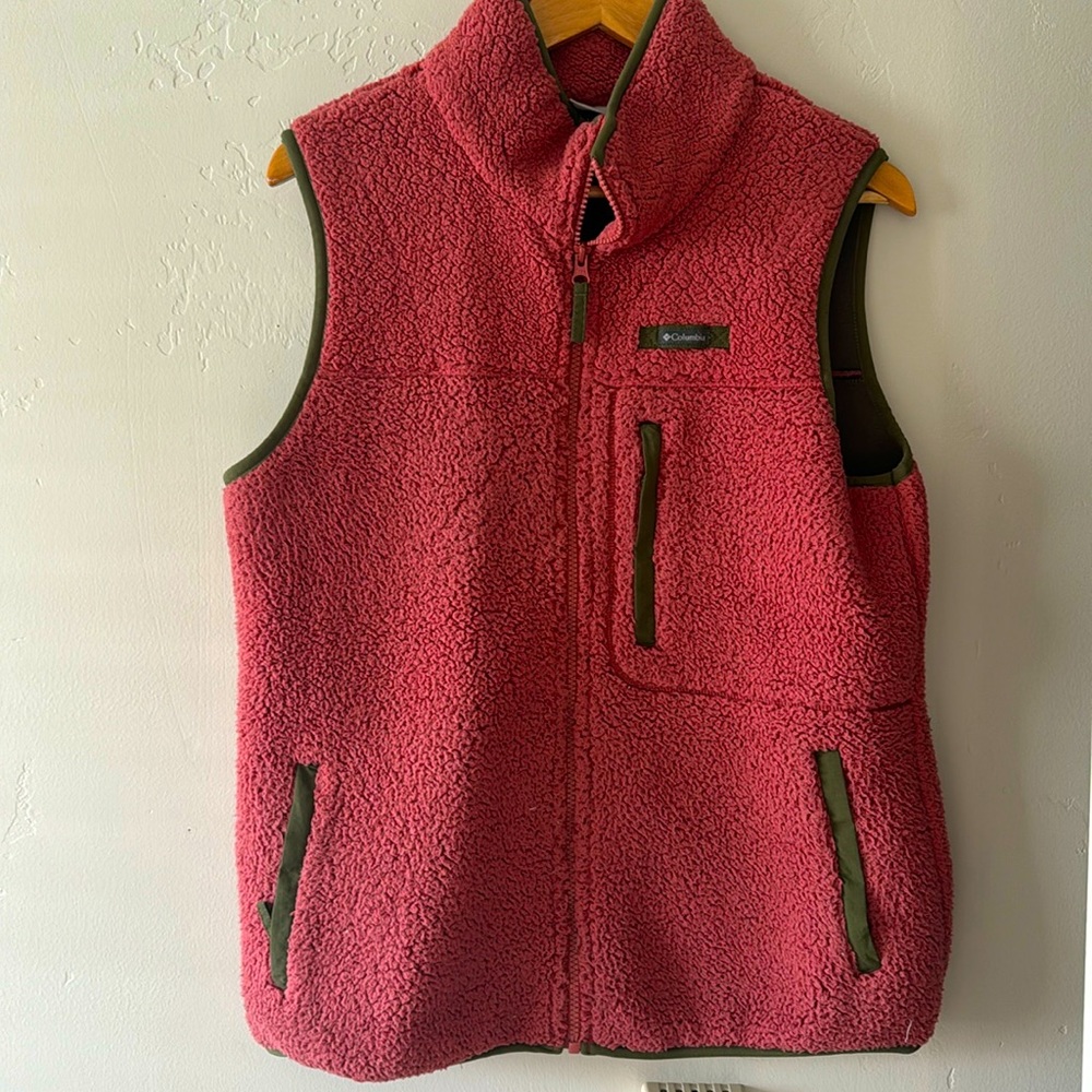 Columbia Vest